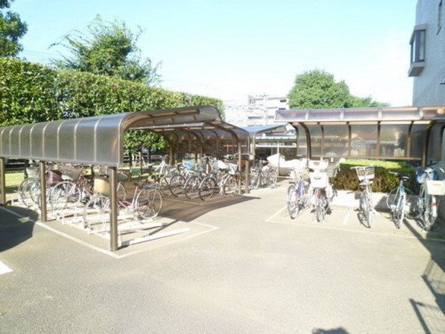 その他　★ルーフ付きの駐輪場です★