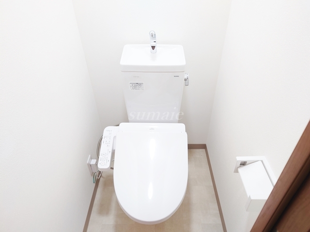 トイレ　ウォシュレット付きトイレです☆