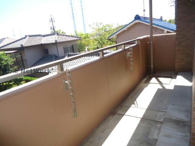 バルコニー　※同物件別部屋