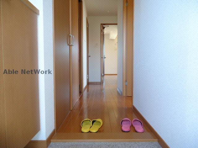 玄関　※同物件別部屋