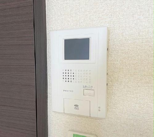 セキュリティ　モニター付きインターホン