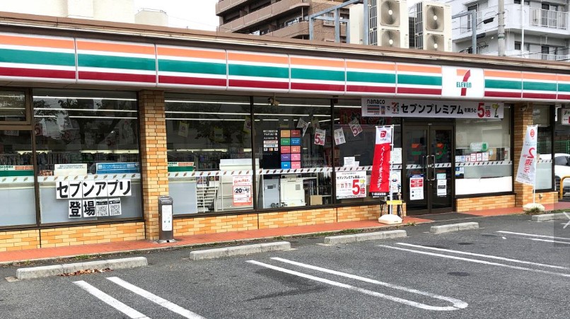 コンビニ　セブンイレブン 名古屋植田3丁目店（コンビニ）まで154m