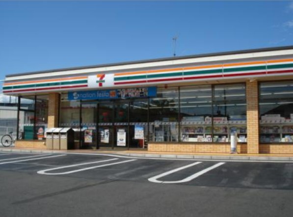 コンビニ　セブンイレブン尾道美ノ郷三成店（コンビニ）まで878m