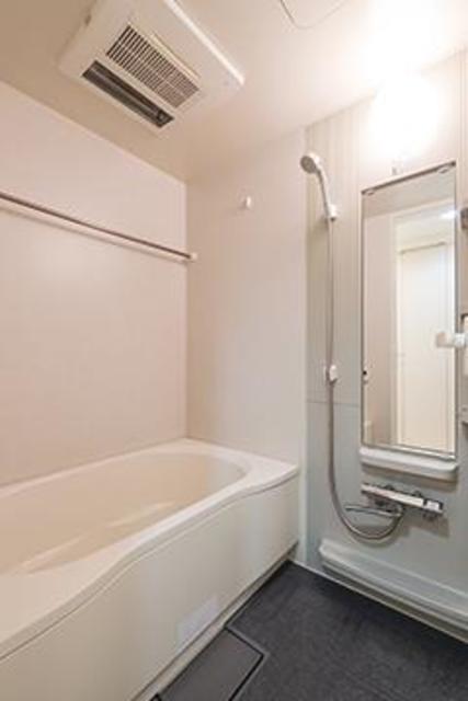バス・シャワールーム　※写真は同タイプ住戸です。