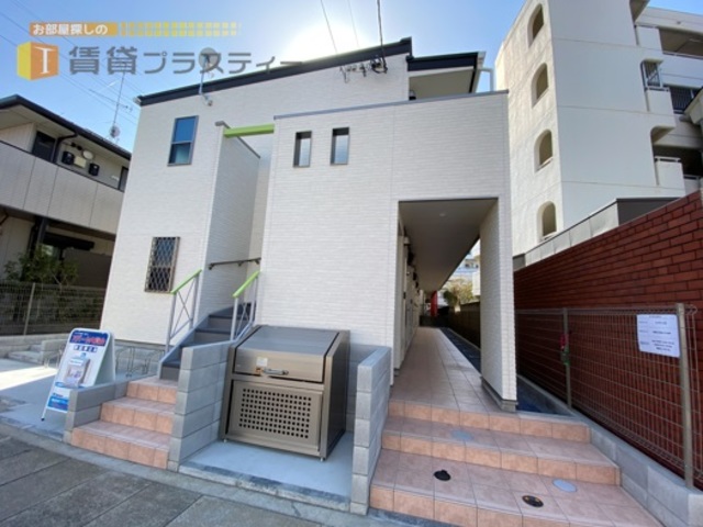 建物外観　直帰したくなるよなお洒落な外観ですね。