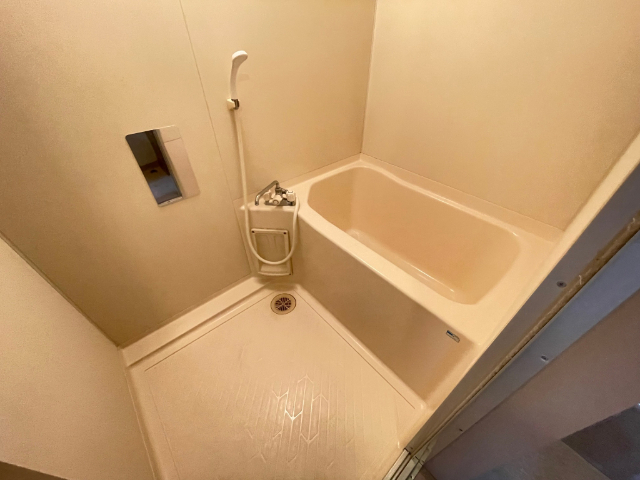 バス・シャワールーム　別部屋参考写真