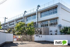 中学校　世田谷区立奥沢中学校（中学校）まで1329m