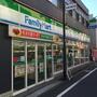 コンビニ　ファミリーマート 東長崎駅南店（コンビニ）まで680m