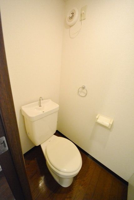 クレール秀光のトイレ写真