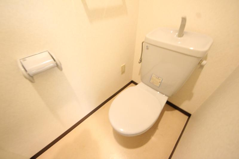 トイレ　トイレもきれいです