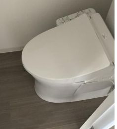 トイレ　落ち着いたトイレです