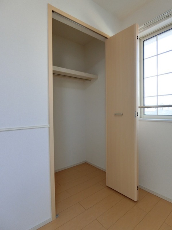 収納　図面と現状に相違がある場合には現状を優先