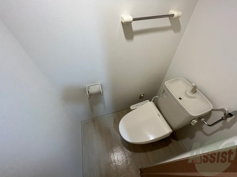 トイレ　トイレです。ウォシュレット付を探している方、おすすめです。