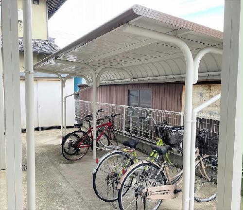 その他共有部分　屋根付き駐輪場完備