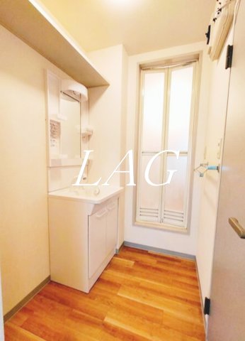 洗面設備　洗面台です。