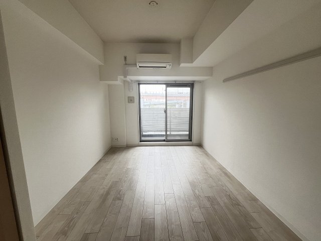 その他部屋・スペース　広くて明るい寝室