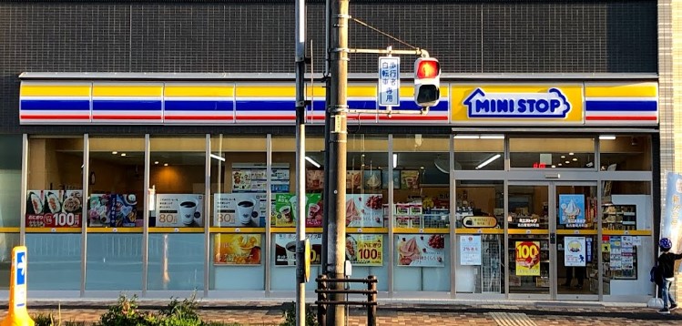 コンビニ　ミニストップ 名古屋菊井町店（コンビニ）まで94m