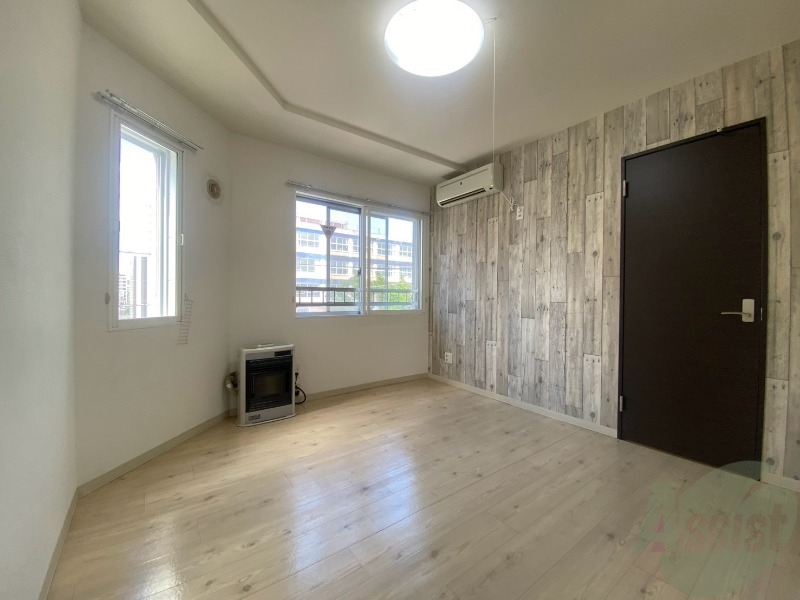 居室・リビング　広くてキレイなお部屋が広がっていて、充実した生活が送れそう。
