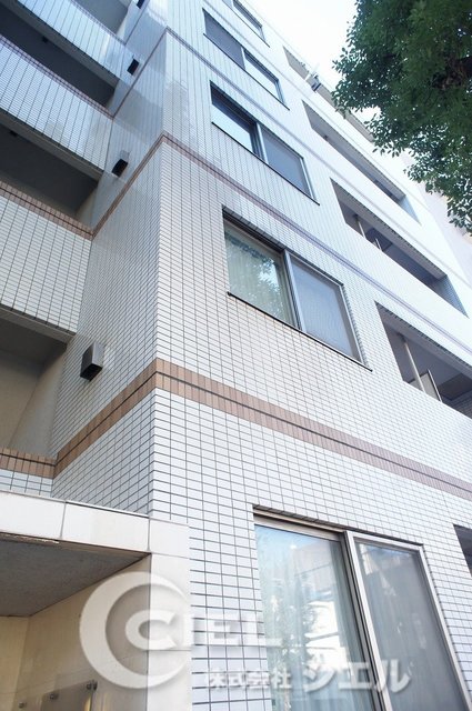 建物外観　おしゃれな外観