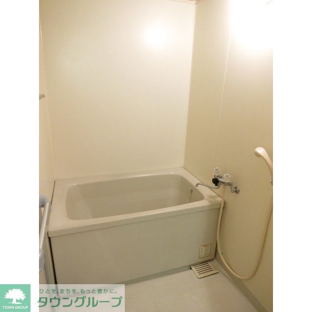 バス・シャワールーム　※同タイプ別部屋の写真になります