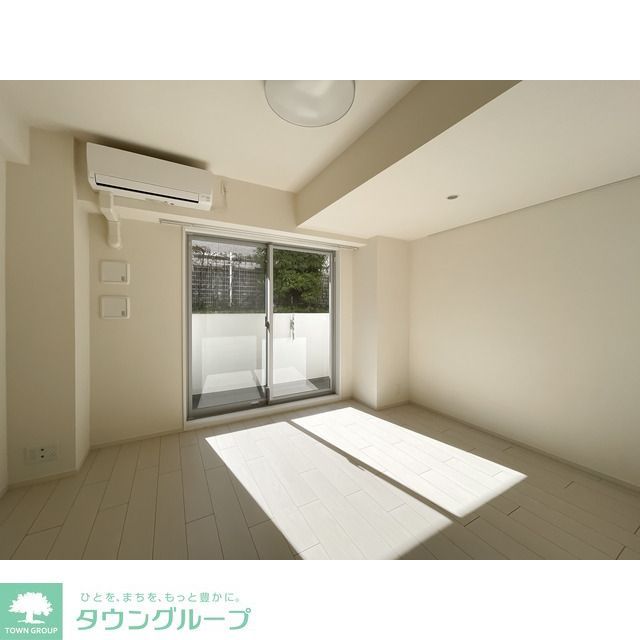 居室・リビング　同type（写真は1階です）