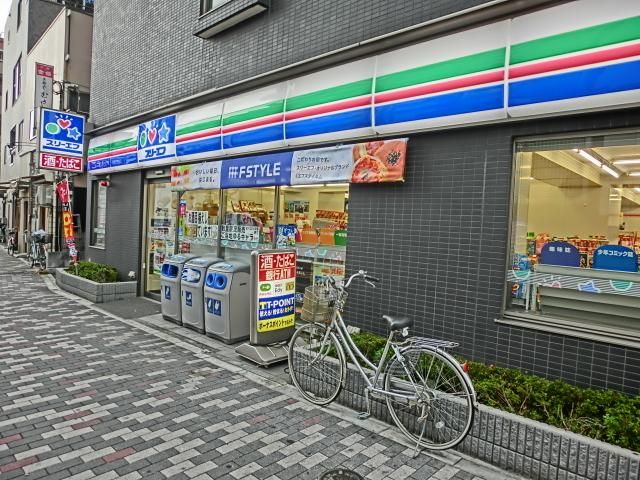 コンビニ　スリーエフ（コンビニ）まで10m