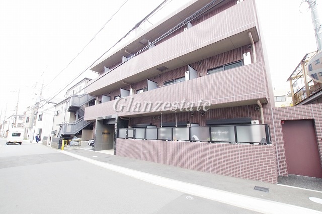 建物外観　☆存在感を放つ外観☆