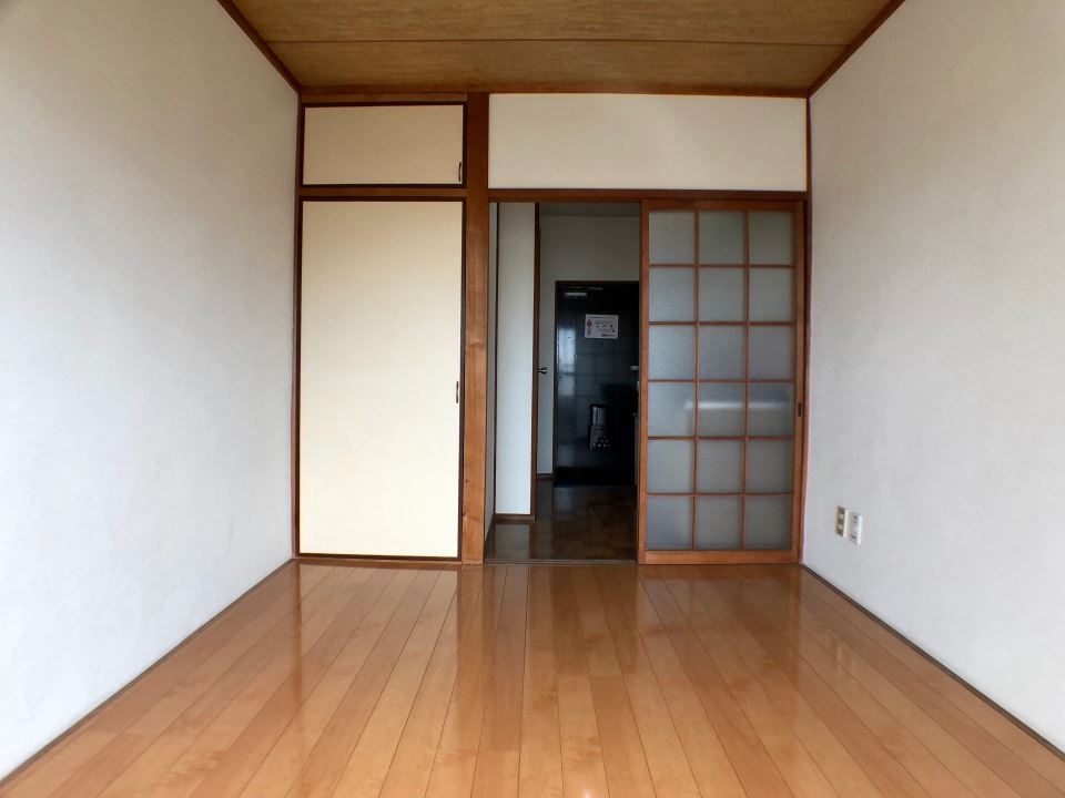 居室・リビング　キレイなフローリング