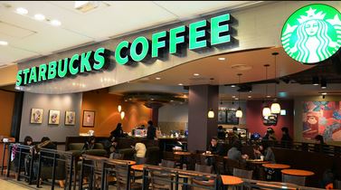 飲食店　スターバックス神楽坂下店（飲食店）まで857m