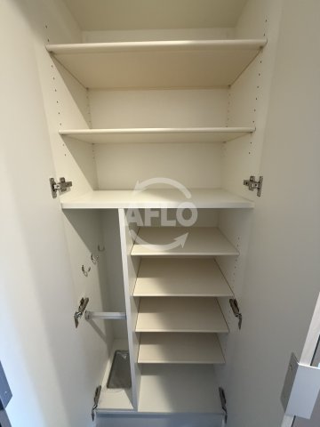収納　プレサンス東小橋エレディータ　シューズボックス