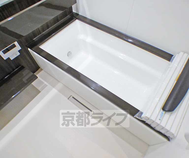 バス・シャワールーム　綺麗な浴室です。