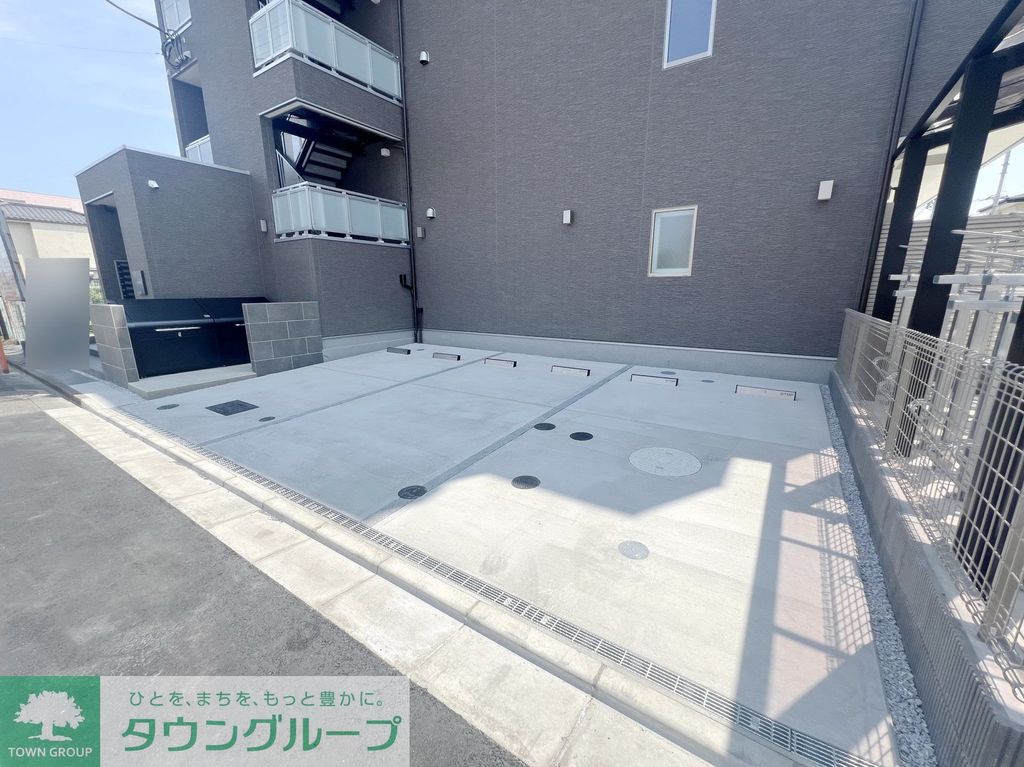 駐車場　駐車場