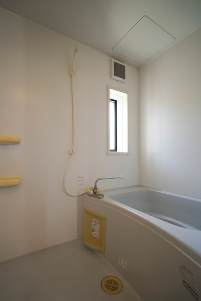 バス・シャワールーム　同じ建物の別のお部屋
