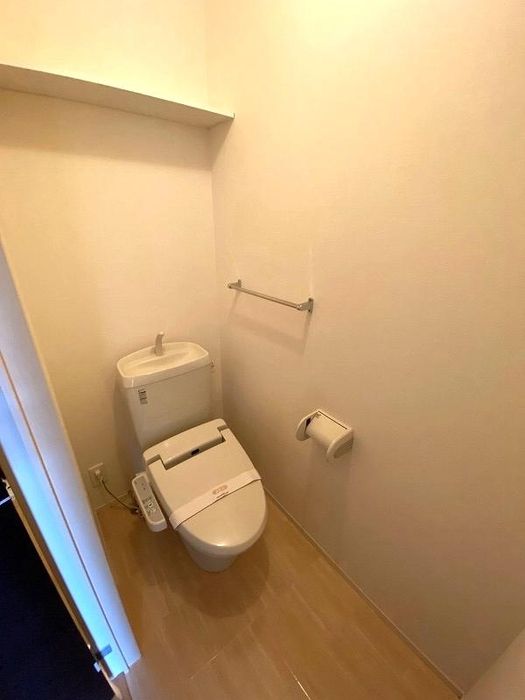レ・セーナのトイレ写真