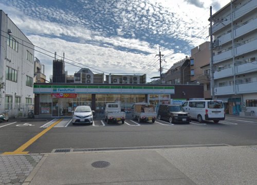 コンビニ　ファミリーマート 田辺店（コンビニ）まで517m