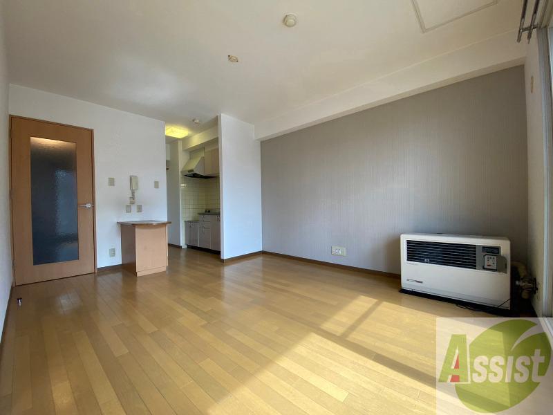 居室・リビング　広くてキレイなお部屋が広がっていて、充実した生活が送れそう。