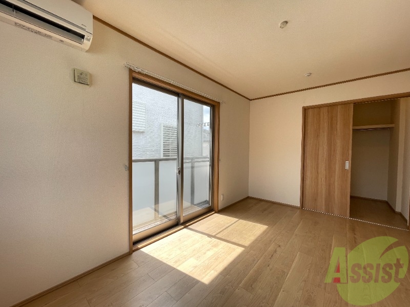 レゾン長町南の居間写真