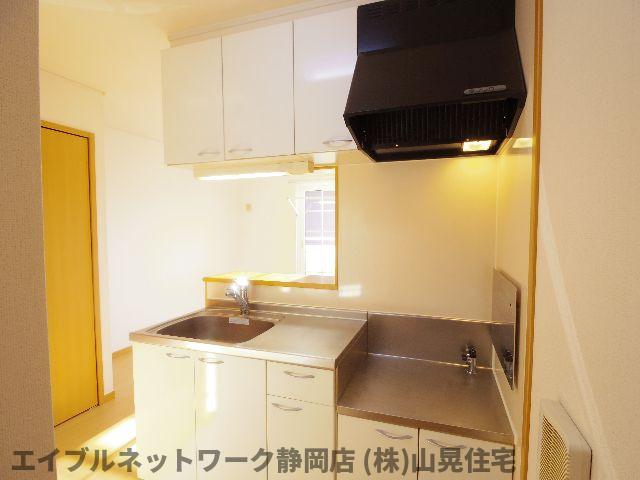 キッチン　キッチンでお料理をお楽しみください