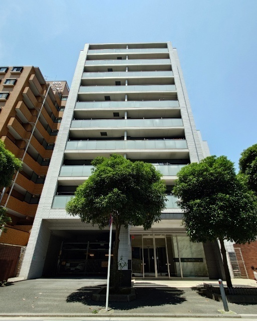 建物外観　オートロック完備