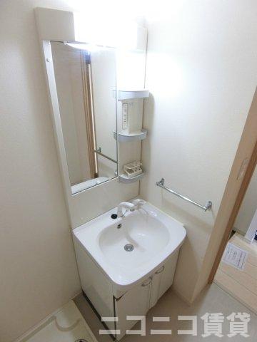 洗面設備　別号室イメージの為、現状を優先致します。