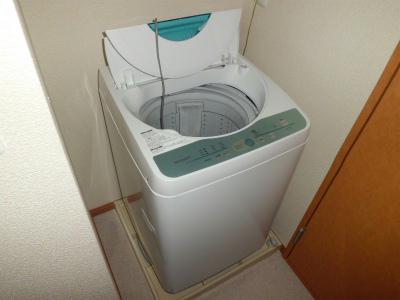 その他　全自動洗濯機。