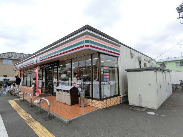 コンビニ　セブンイレブン（コンビニ）まで100m