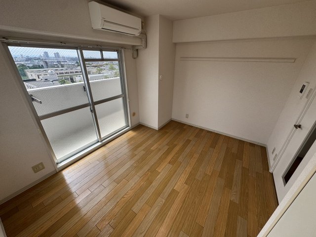 その他部屋・スペース　この写真は同マンションの他のお部屋のものです