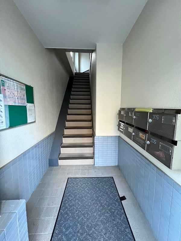東京メトロ千代田線 町屋駅 徒歩6分 3階建 築54年の外観写真