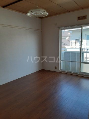磯部ハイツ月見屋敷Aの内装写真