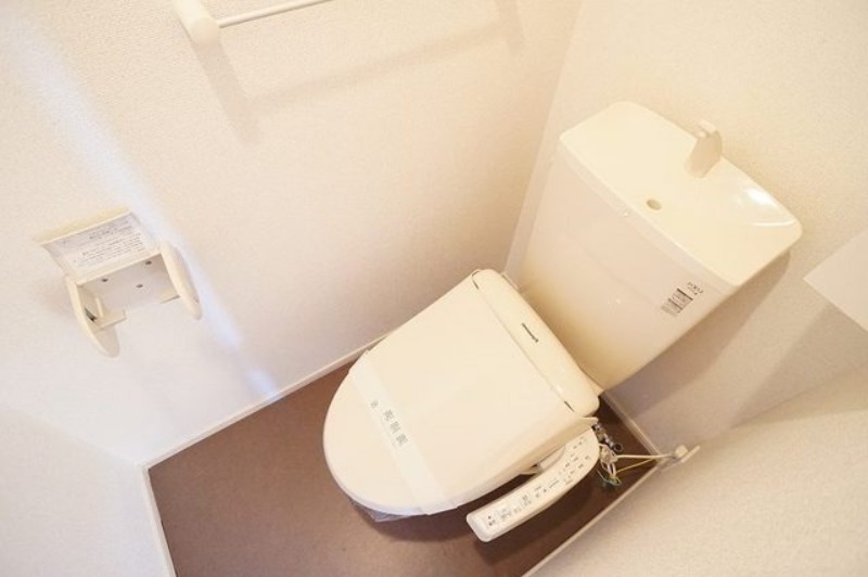 トイレ　図面と現状に相違がある場合には現状を優先