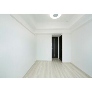 エステムコート名古屋黒川シャルマンの居間写真