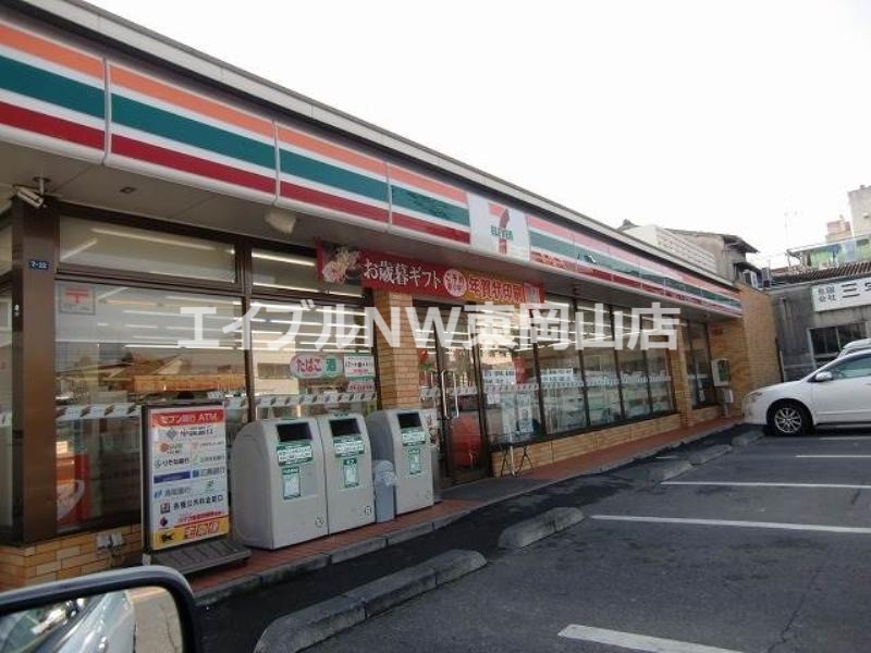 コンビニ　セブンイレブン岡山浜店（コンビニ）まで222m