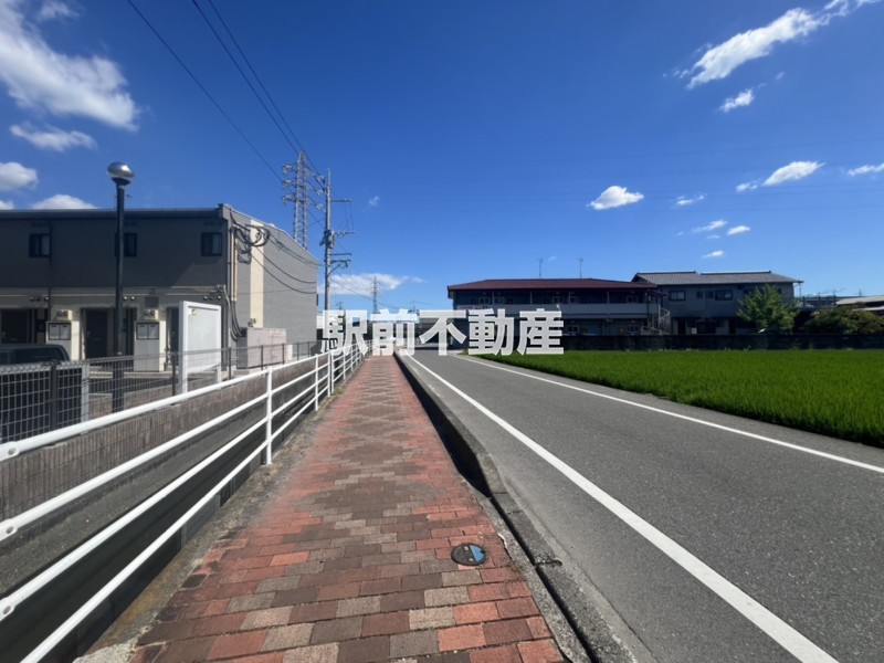 レオパレスかりゆし公の外観写真