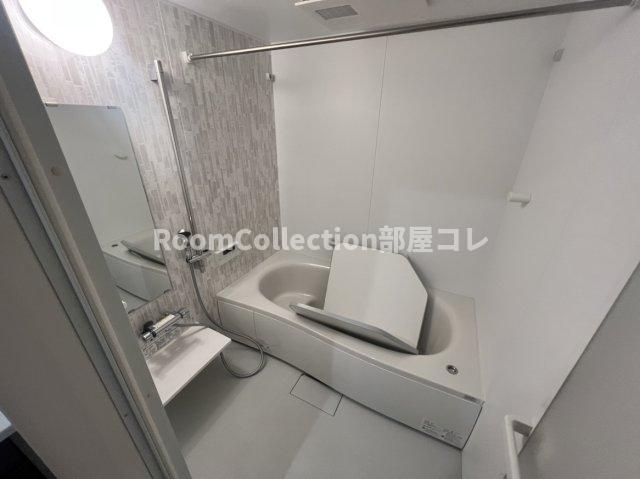 バス・シャワールーム　※同物件他部屋写真　反転・色違いの場合有　現状優先
